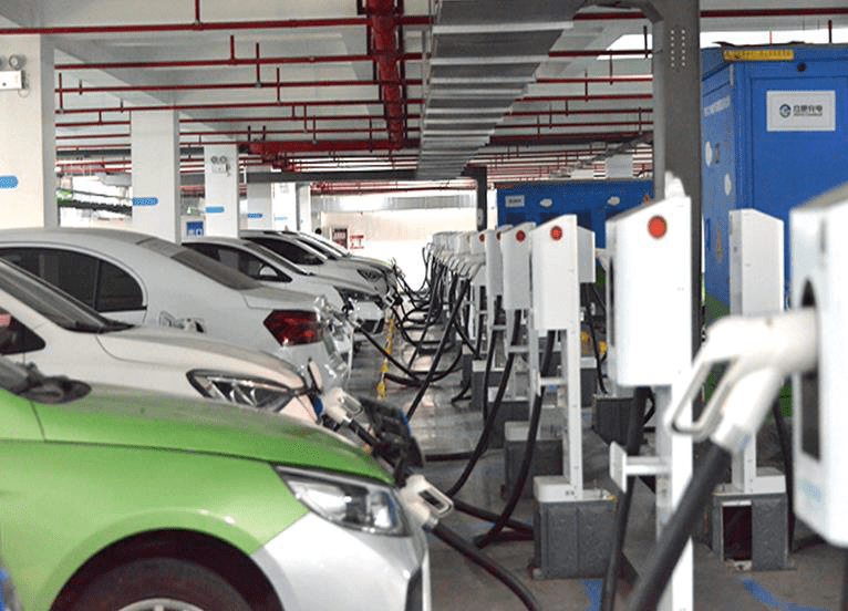 合肥創(chuàng)新建立新能源汽車“充電+換電”互補(bǔ)模式，驅(qū)動(dòng)汽車充電設(shè)備研發(fā)新篇章